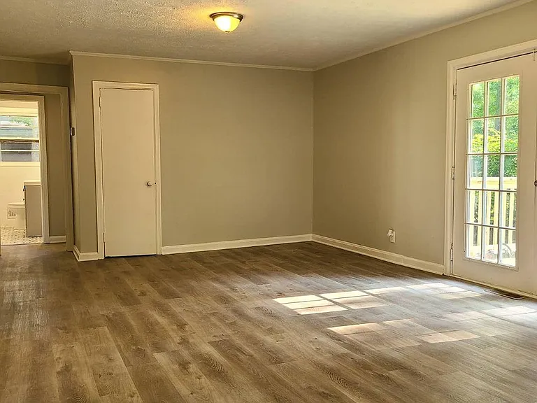 2431 Arkose Dr SW — Photo 5