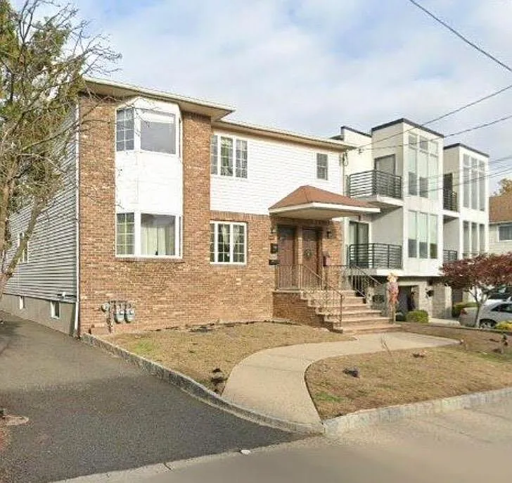 3 bed, 2.0 bath, $3,300 — Photo 1