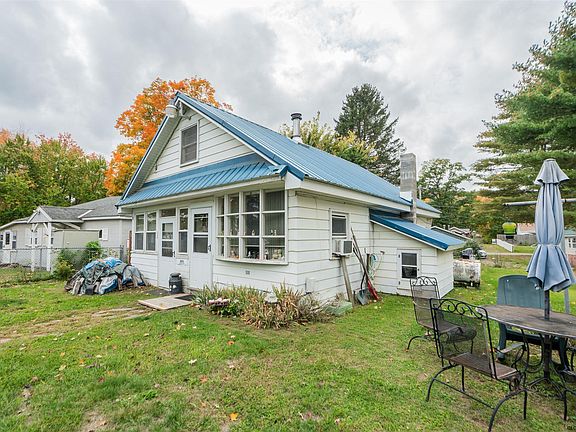 2nd image of 595 Christies Way