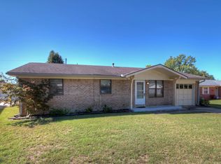 410 W Tobago Dr, Sand Springs, OK 74063