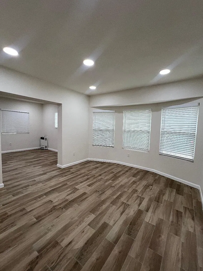 2 bed, 1.5 bath, 936 sqft, $2,975 — Photo 3