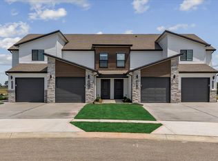 Hidden Hills Townhomes, Spring Hill, KS 66083