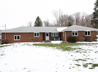 7817 Little Mountain Rd, Mentor, OH 44060