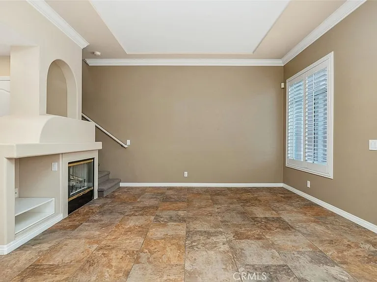 64 Mission Ct — Photo 17