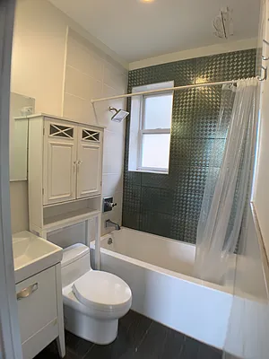 Rented by Cargon Realty | media 11