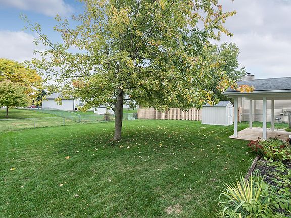 5th image of 180 Rock Creek Dr