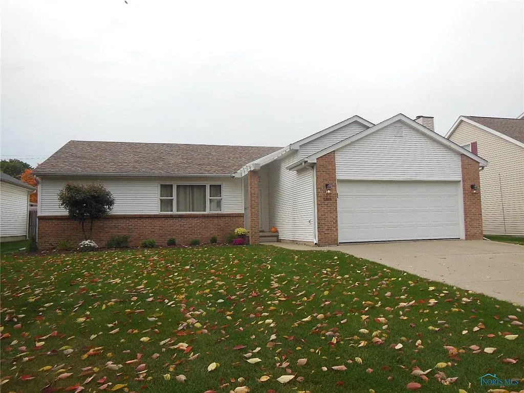 5869 Reinwood Dr photo 1