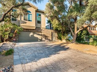 980 Vegas Valley Dr, Winchester, NV 89109