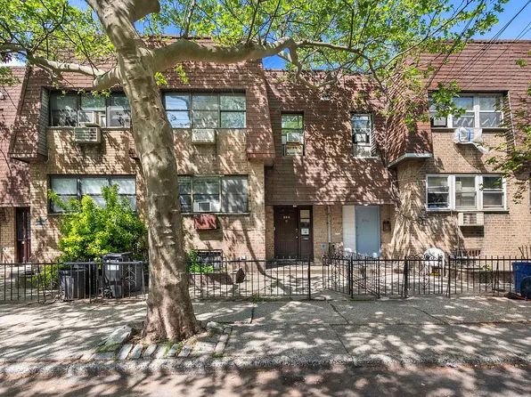 596 Pine St, Brooklyn, NY 11208