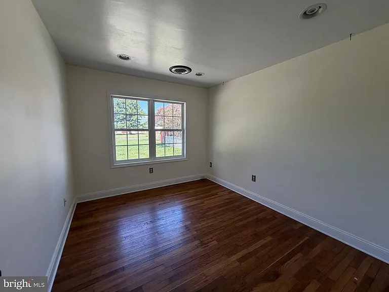 9005 Centreville Rd — Photo 9