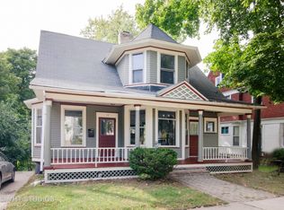 16 Hill Ave, Elgin, IL