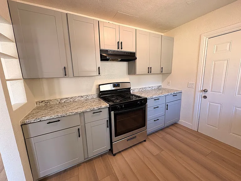 15635 Curtis Ave #1 — Photo 8