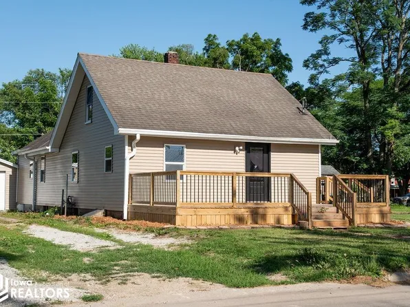 822 S Webster St, Ottumwa, IA 52501