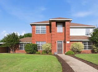 1001 Scenic Dr, Justin, TX 76247