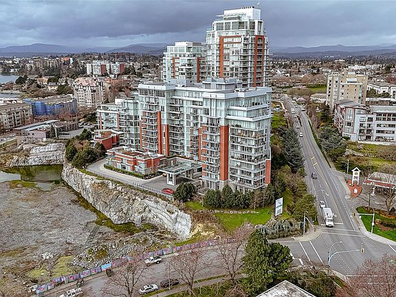 2nd image of 100 Saghalie Rd #606