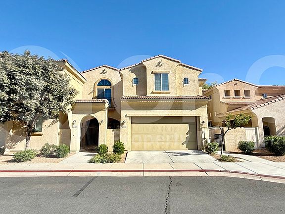 4th image of 1367 S Country Club Dr Unit 1043