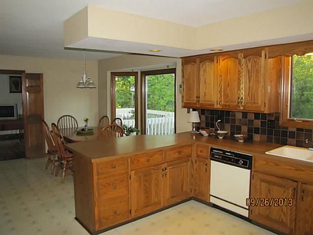 2nd image of 171 Mainsail Dr