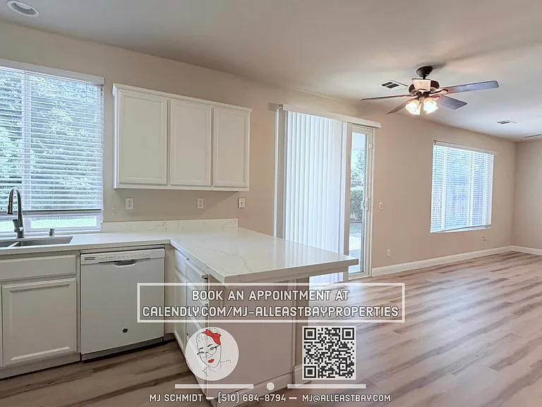 936 Yardley Pl — Photo 9