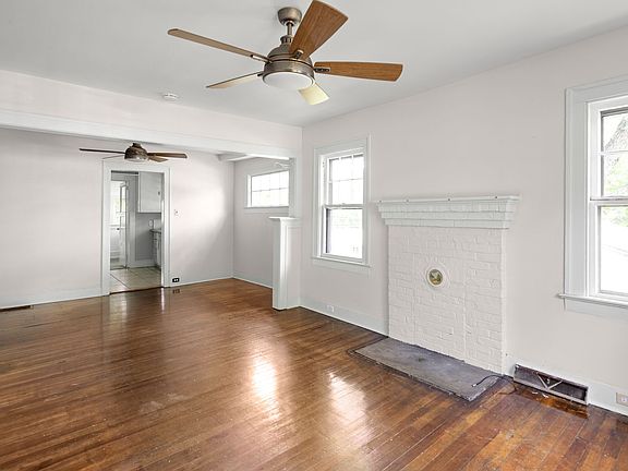 4th image of 39 Adams St