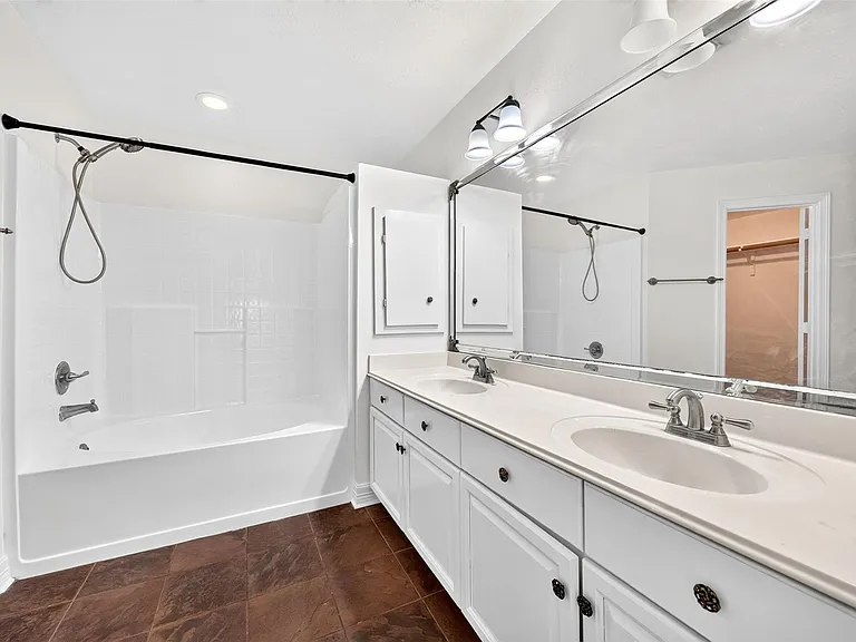 15307 Flemington Ave — Photo 24