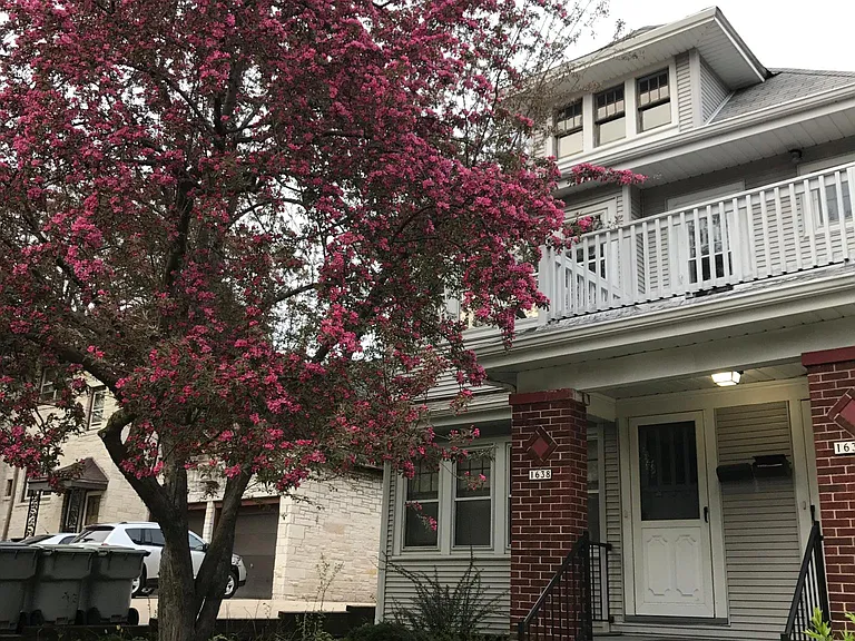 N Hawley Rd — Photo 1