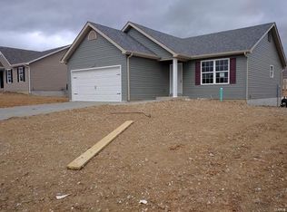 113 Winding Pine Ln, Winfield, MO 63389