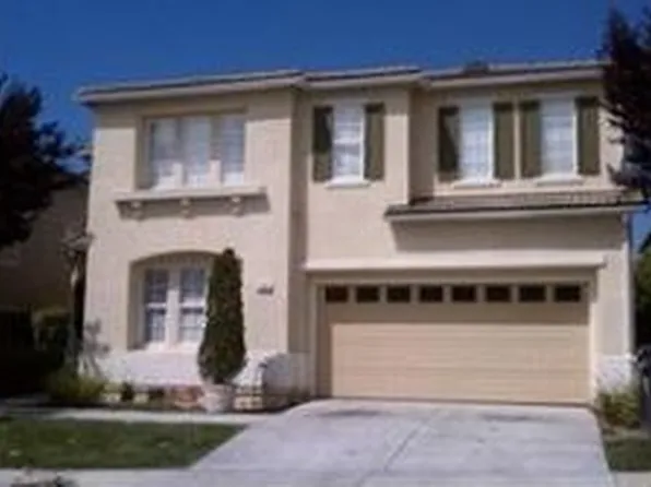 40 La Hacienda St, Watsonville, CA 95076