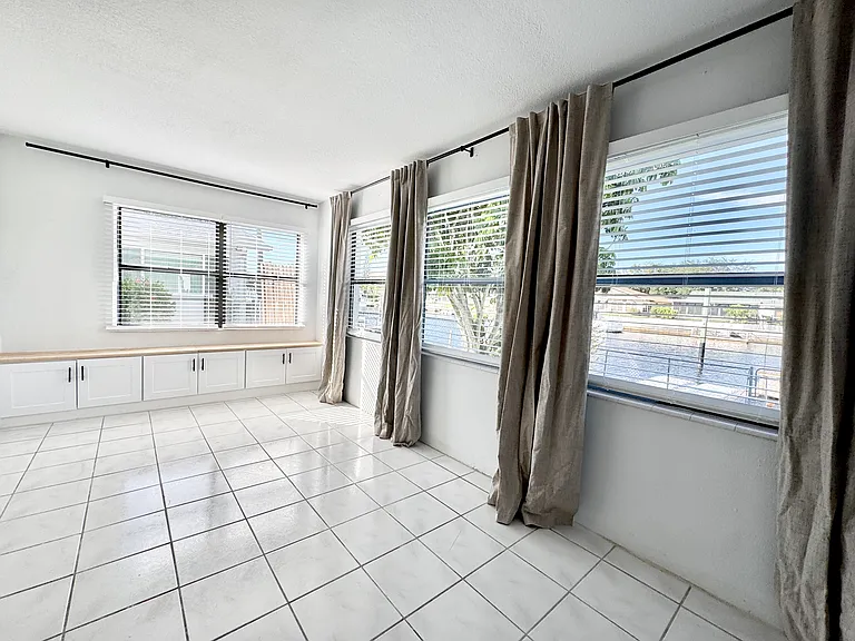 4335 Floramar Ter — Photo 19