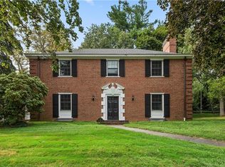 1 Carstensen Rd, Scarsdale, NY 10583