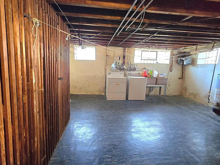 165 E Fariston Dr #1 — Photo 24