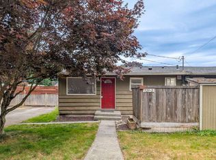 529 Madison St APT 2, Everett, WA 98203