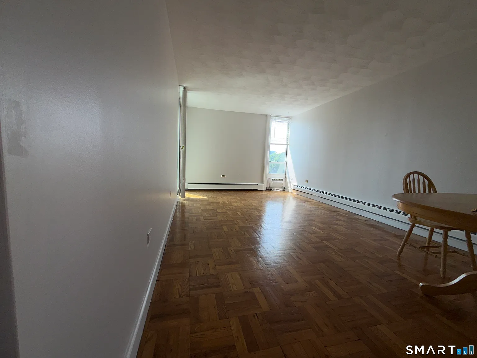 2 bed, 1.0 bath, 910 sqft, $2,600 — Photo 3