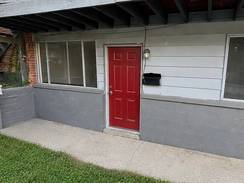 550 Bishop St #A