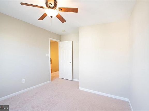 4th image of 10246 Whitworth Ln