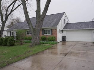 190 Rosemont Dr, Green Bay, WI 54301