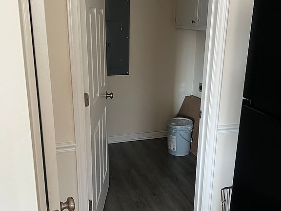 4th image of 3808 E Vancroft Cir #Mm9