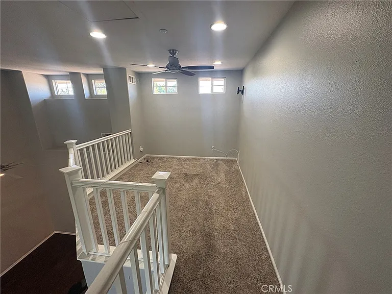 29130 Portland Ct — Photo 18