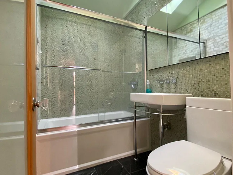 full bath
