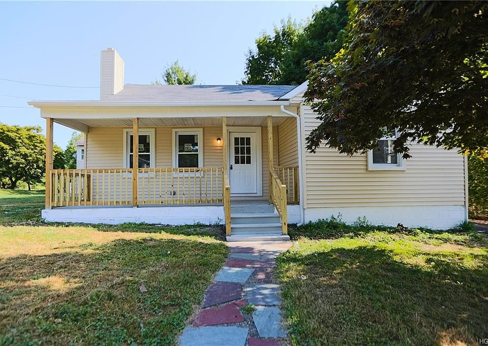 1st image of 11 Fern Ave