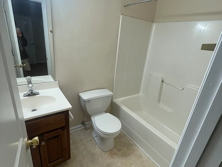 113 Grove Street Ext — Photo 10