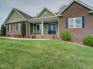 275 Galway Ct, Johnson City, TN 37615