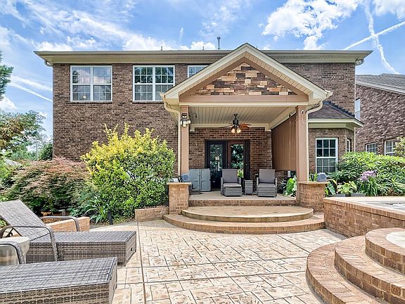 5th image of 278 Woodmill Cir