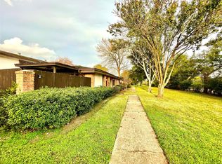 12010 Mighty Oak Dr #A, Houston, TX 77066