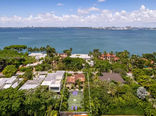 5069 N Bay Rd, Miami Beach, FL 33140