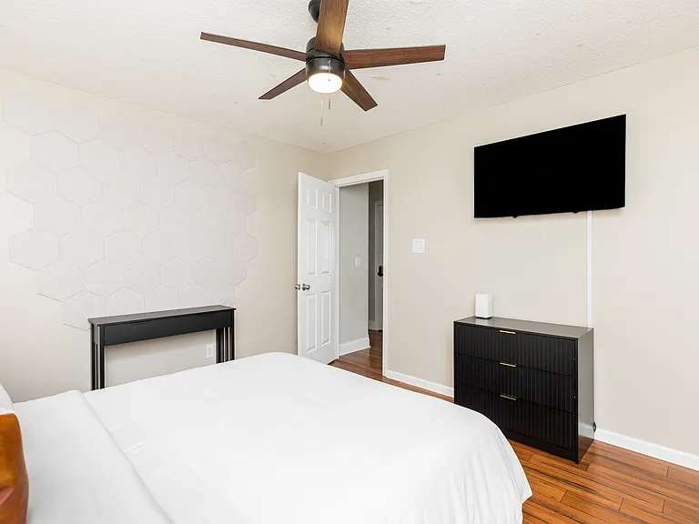 1105 Windsong Way — Photo 39