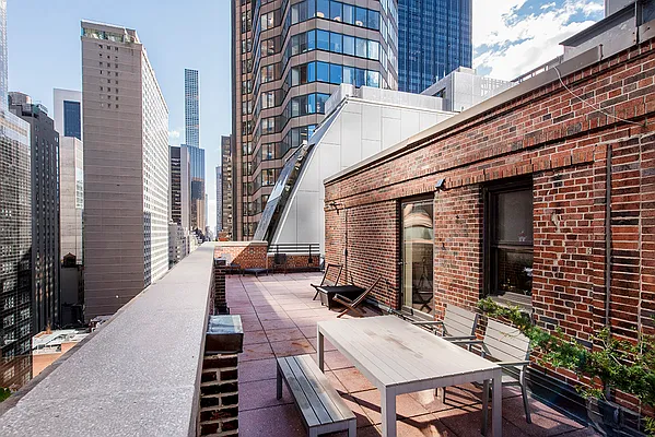 Rented by Evans Real Estate | media 11