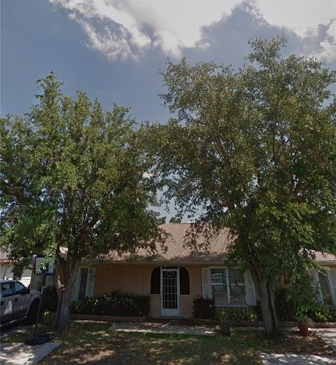 1st image of 1213 SE 23rd Pl #12
