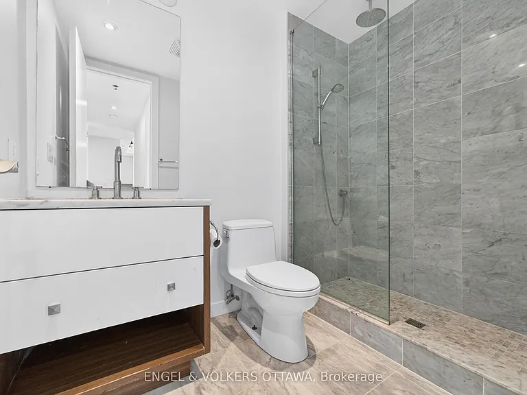 300 Lisgar St #1210 — Photo 18
