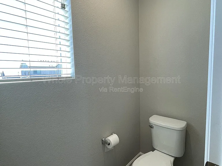 27226 E Bayaud Ave — Photo 13