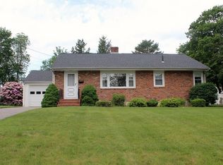 36 Ridgewood Dr, Norwood, MA 02062